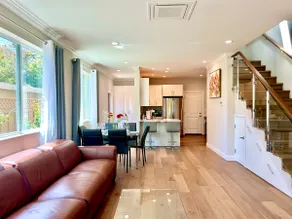 New 2 story modern 2bd/1 ba in a quiet cul-de-sac - Image 2