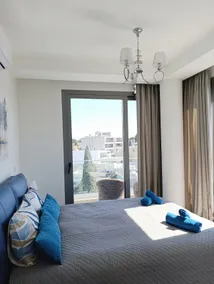 Blue Oasis Apartment - Image 4