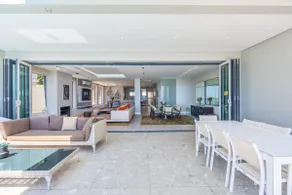 13 On Medburn, Penthouse Luxury Suites - Image 5