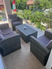 Cozy floor of a house with terrace and garden - Image 3