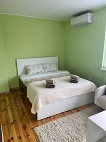Cozy floor of a house with terrace and garden - Image 2