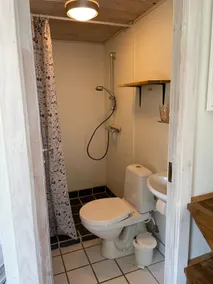 Studio apartment in a quiet area - Image 4