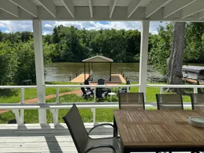 Waterfront | Private Dock | Two Suites - Image 4