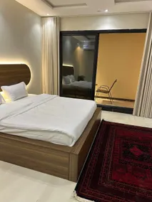 Luxury Suite with Self Check-in (113) - Image 4