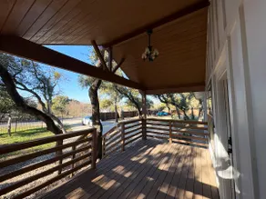 Charming 3-Bedroom Retreat near Austin - Image 3
