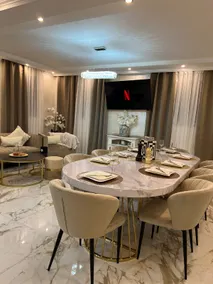 Private Jacuzzi Villa • Wi-Fi • Netflix • Parking - Image 4