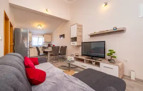 Apartment Maslina - Image 2