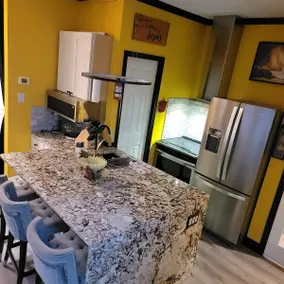 Houston Sweet Spot Townhouse - Image 3