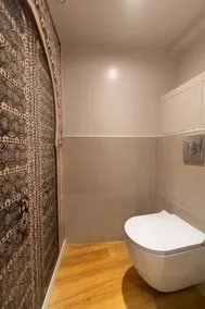 *One Thousand and One Nights with a Jacuzzi* - Image 4