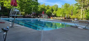 Cozy Poconos Lake Getaway-Pool/Sauna/Ski - Image 3