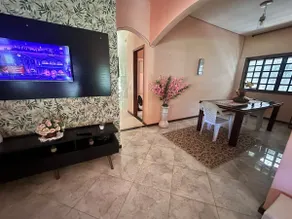 Comfortable house with waterfall and natural pools - Image 4