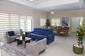 Exclusive Estate - Image 3