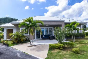 Exclusive Estate - Image 2