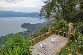 Casa El Encanto. Unique view of Lake Coatepeque - Image 3