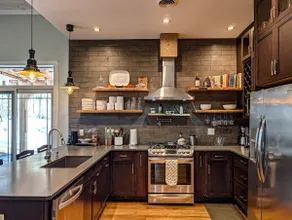 Close to Everything! 4 BR Renovated Schoolhouse - Image 5