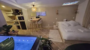 The Tilleul Suite - Image 3