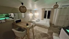 The Tilleul Suite - Image 5