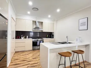Modern 6BR Home|Sleeps 13 |Corporate & Family Stay - Image 3