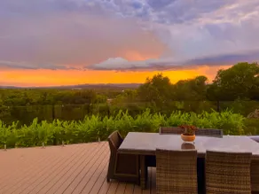 Cosy Scenic Guesthouse in Daisy Hill - Image 3