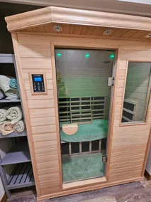 Creekside Forest Retreat Sauna & Deck, L2+ EV - Image 2