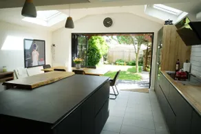 Oxford's cosiest 3 bedroom home with off street car parking - Image 3