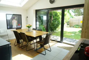 Oxford's cosiest 3 bedroom home with off street car parking - Image 2