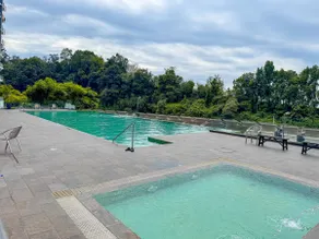 Relaxing 3BR Condo | 10 Pax | Near Lake Garden Zoo - Image 2