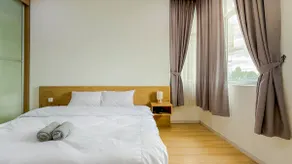 Relaxing 3BR Condo | 10 Pax | Near Lake Garden Zoo - Image 3