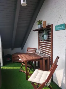 Come on in! 100 sqm attic with balcony - Image 4
