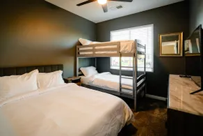 5 Bdrm Beautiful SW Bakersfield - HWY 99/Hard Rock - Image 4