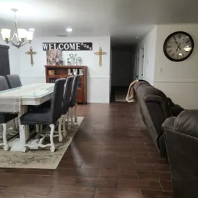 Home away from home - Image 3