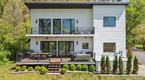 Arch View Luxury: Hottub-Pool-Sauna-Wine &Brkfst - Image 3