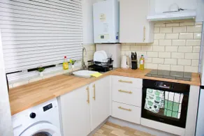 2 Bedroom Ground Floor Flat in Dartford with Free Parking - 20 minutes to London - Image 5
