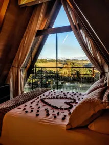 Antonelli Luxury Cabin - Image 3