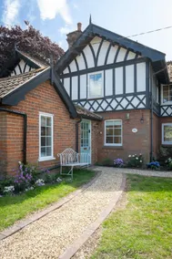 Boutique Cottage nr Aldeburgh & Coast - Super King - Image 2