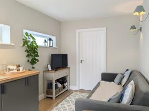 Cosy 1 bed annexe in Woodstock - Image 2