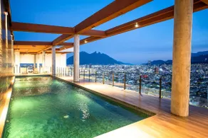 Modern Luxury Stay in the Heart of Monterrey - Image 2