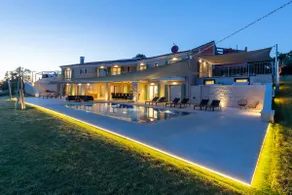 Villa Panorama Poreč, Traumhafter Meerblick - Image 3