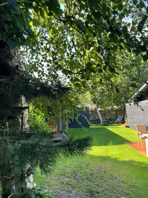 Unique cottage in fun surroundings - Image 4