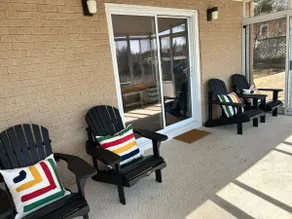 Lakefront LOTW Retreat – Dog Friendly, Road Access - Image 5