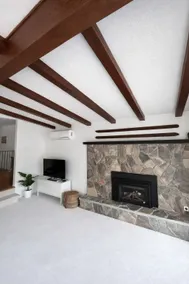 Lakefront LOTW Retreat – Dog Friendly, Road Access - Image 3