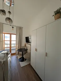 *Modern Hideaway with Danube View – Long Stays * - Image 2