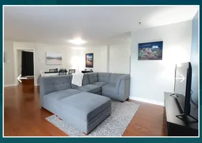 City Center Condo - close to airport - Image 3