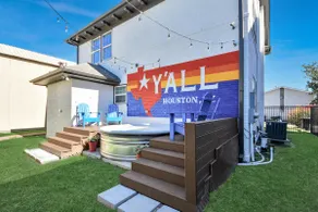 Space City Home | Pool | 10 mins to Downtown/NRG - Image 3