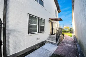 Space City Home | Pool | 10 mins to Downtown/NRG - Image 2