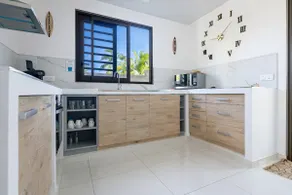 Fare Ofairuro - Bungalow on the sea side & close to the beach - Image 4