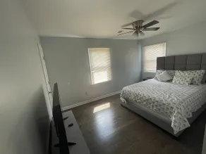Spacious 3-Bed Home w/ Deck - Image 4