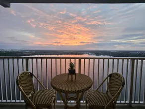 Stunning waterfront Views 1 mile to Disney 2 bath - Image 4