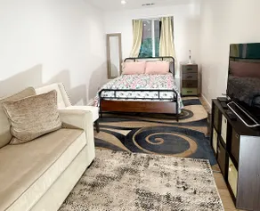 New 2BR/2BA FREE Garage Parking + W/D Near UCSF - Image 3