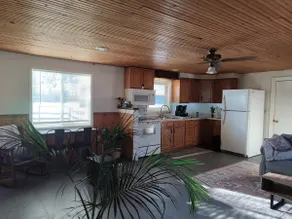Cozy Riverside Cottage Retreat - SKI TRIP - Image 4